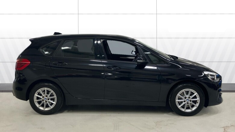 BMW 2 Series 220i SE 5dr DCT Petrol Hatchback